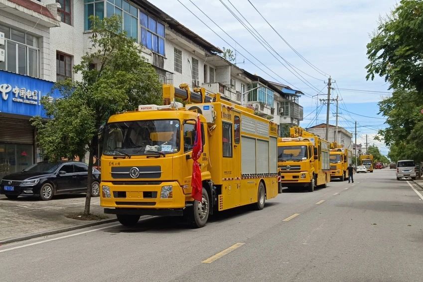 连续奋战又出发 294俄罗斯专享会环境紧急驰援湘潭涓水决口